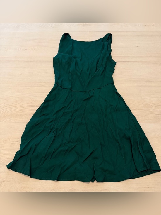 Reformation Dresses & Skirts - Reformation Deep Green Sleeveless Mini Dress size 2